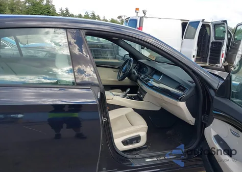 2014 BMW 535I Gran Turismo xDrive z USA, uszkodzony, nr VIN WBA5M4C53ED183335